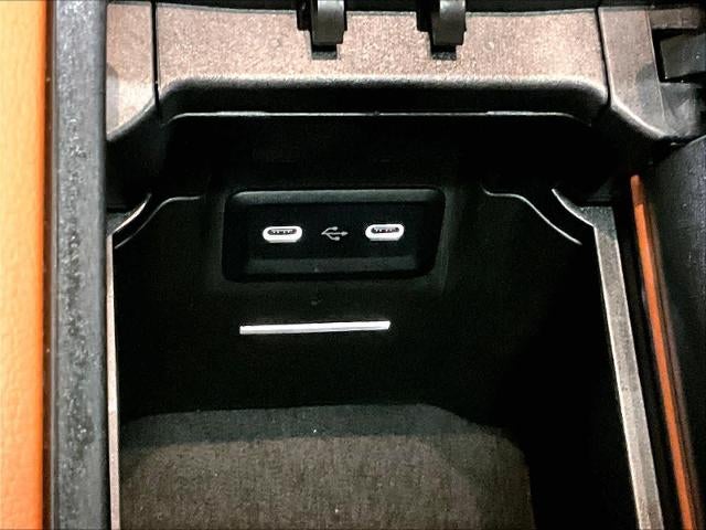 2023 Mercedes-Benz GLC 300