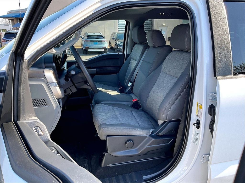 2023 Ford Super Duty F-250 SRW XL 4WD Crew Cab 6.75' Box