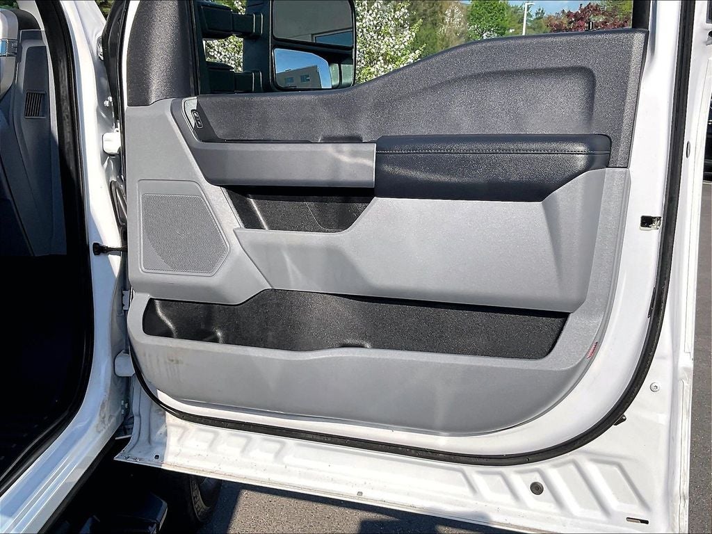 2023 Ford Super Duty F-250 SRW XL 4WD Crew Cab 6.75' Box