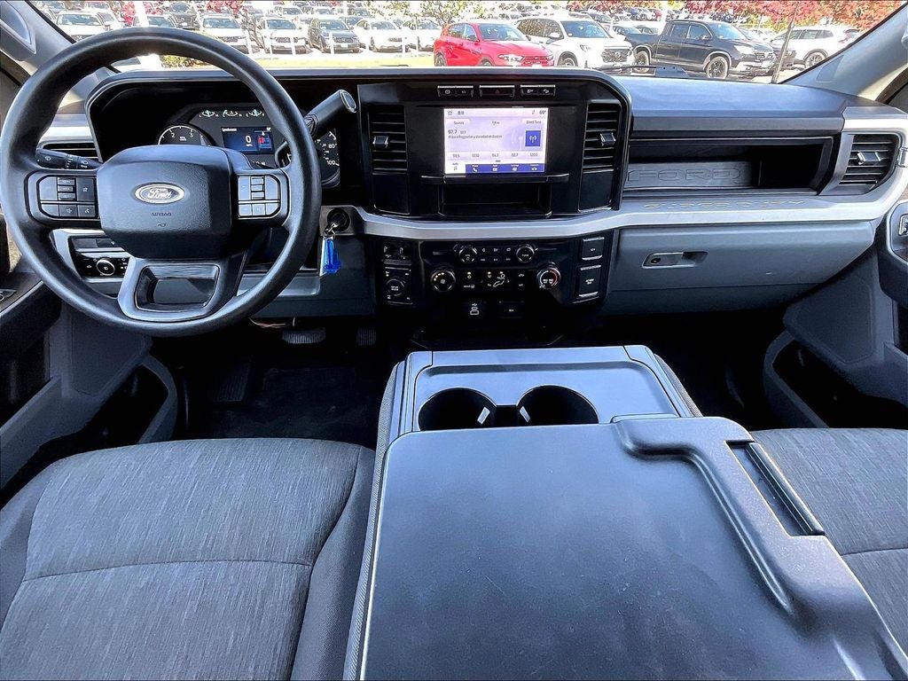 2023 Ford Super Duty F-250 SRW XL 4WD Crew Cab 6.75' Box