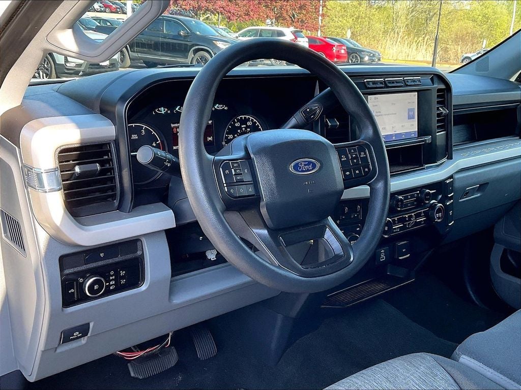 2023 Ford Super Duty F-250 SRW XL 4WD Crew Cab 6.75' Box