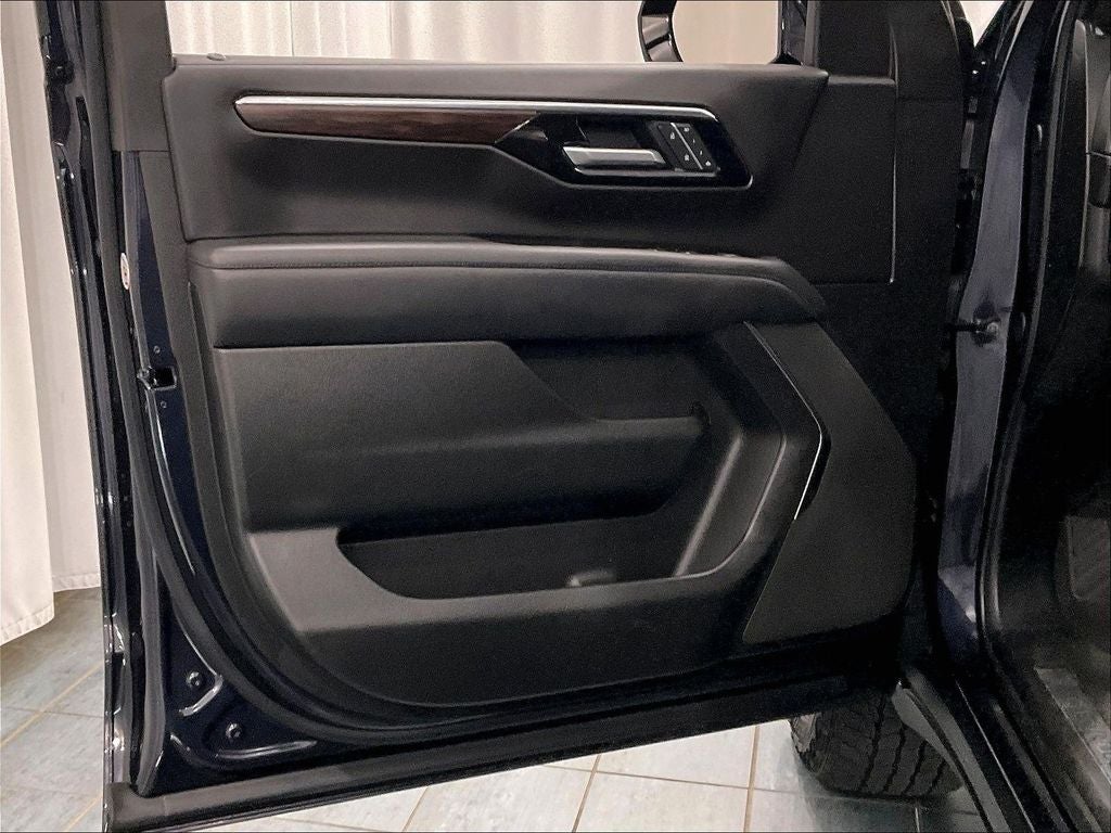 2025 Chevrolet Tahoe 4WD Z71