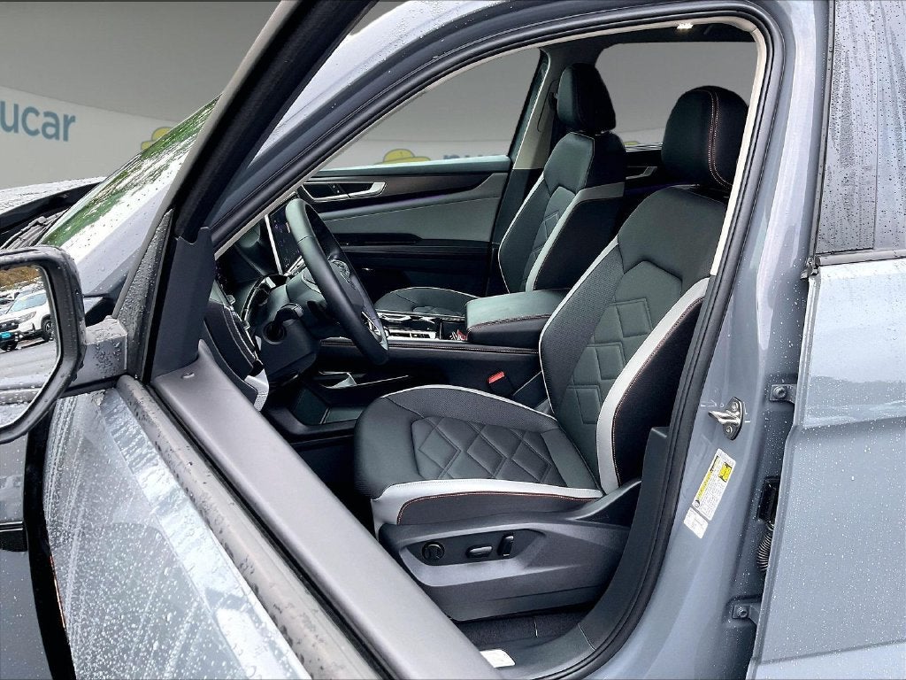 2025 Volkswagen Atlas 2.0T Peak Edition