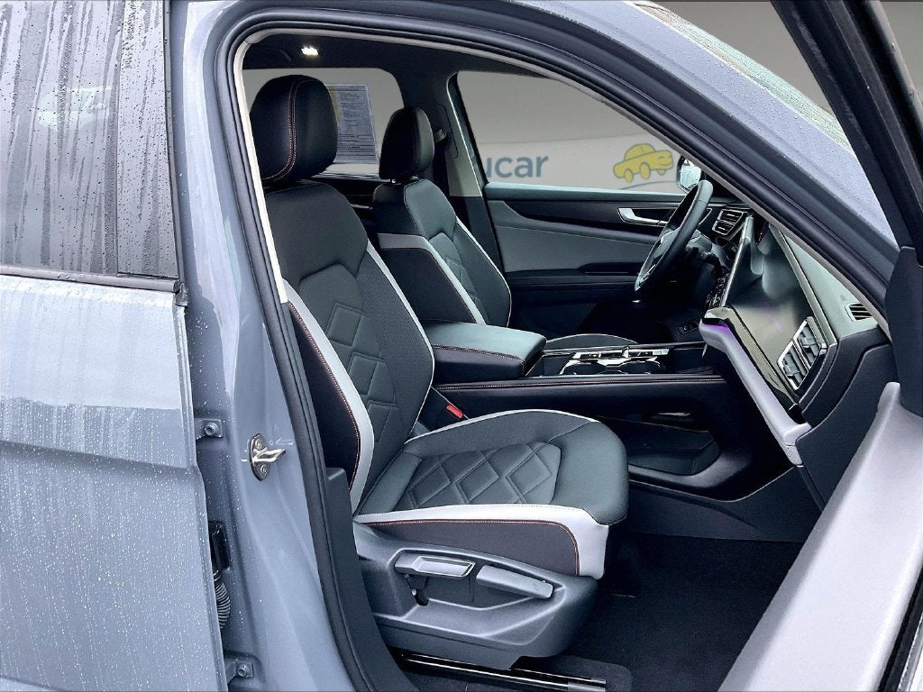 2025 Volkswagen Atlas 2.0T Peak Edition