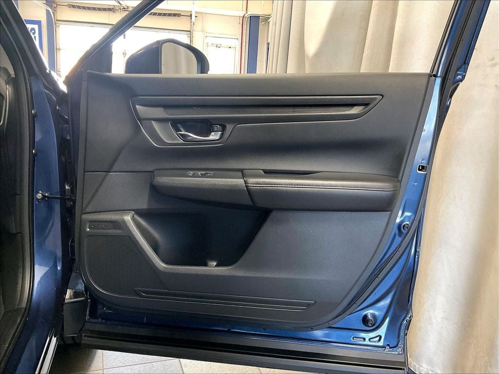 2025 Honda CR-V LX