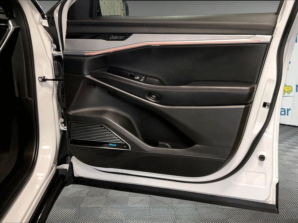 2024 Jeep Wagoneer S Launch Edition