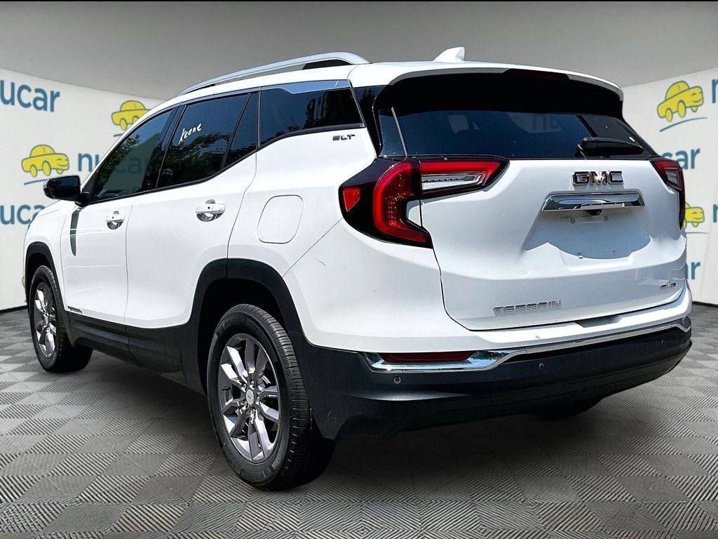 2023 GMC Terrain SLT