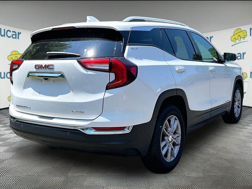 2023 GMC Terrain SLT