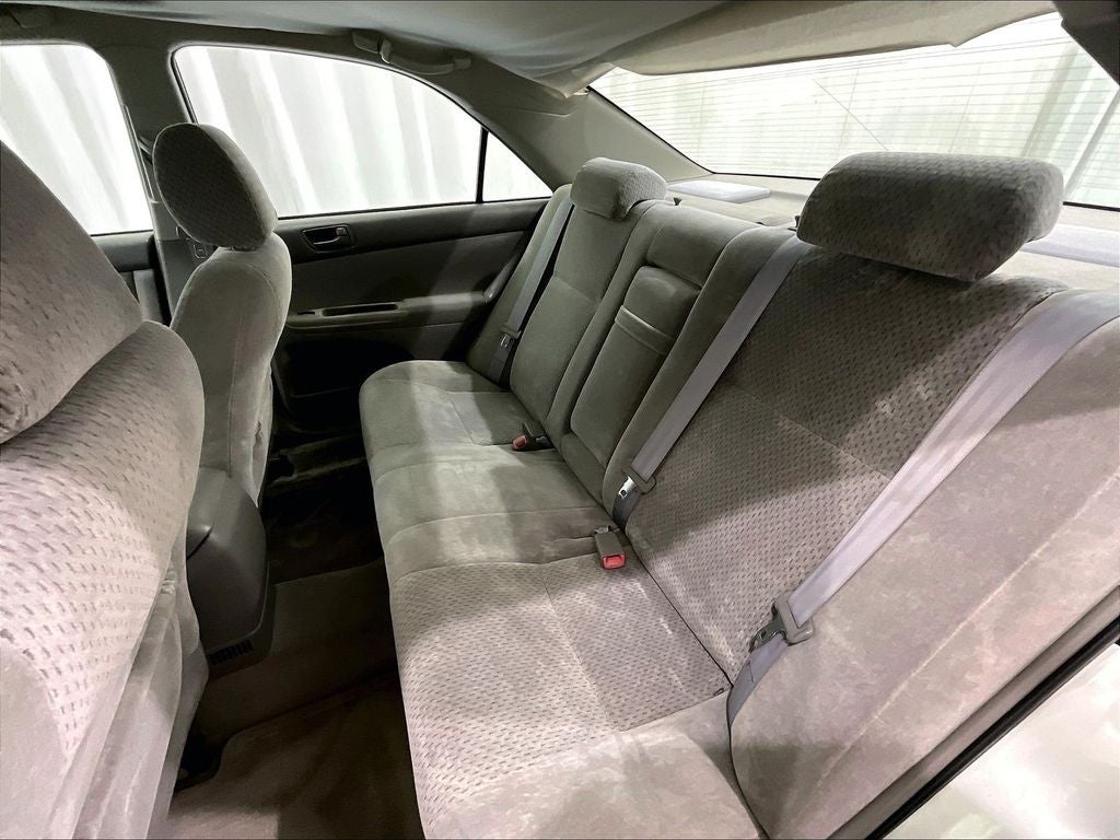 2004 Toyota Camry LE