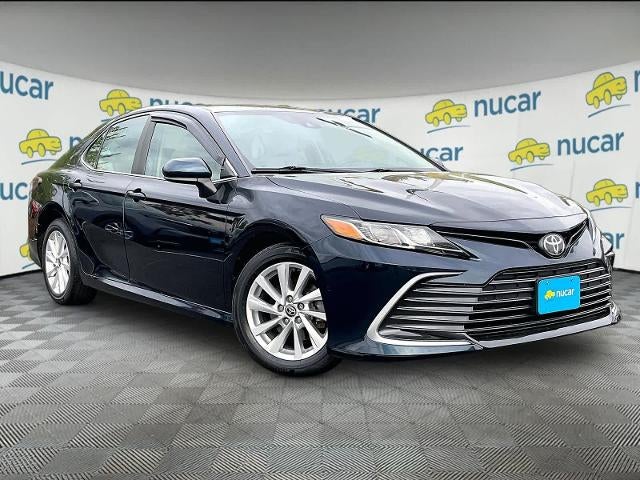 2021 Toyota Camry LE Auto (SE)