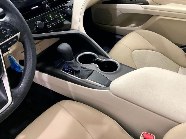2021 Toyota Camry LE Auto (SE)