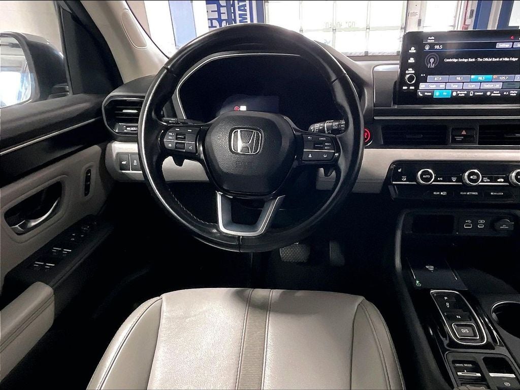 2023 Honda Pilot EX-L 8 Passenger