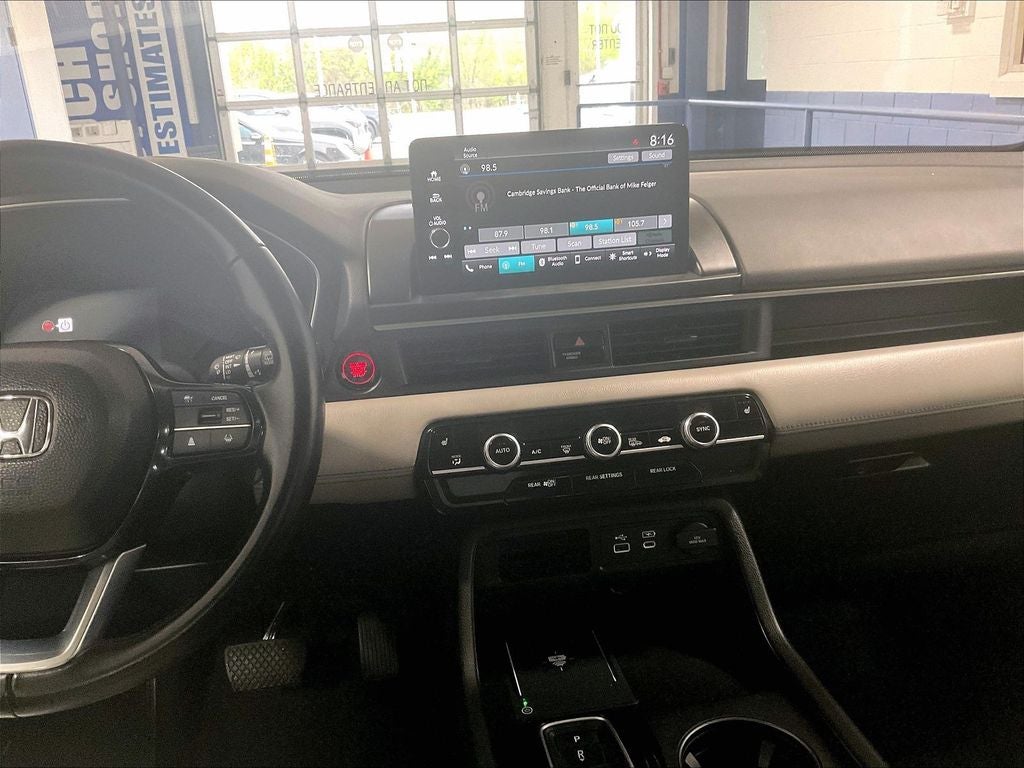 2023 Honda Pilot EX-L 8 Passenger