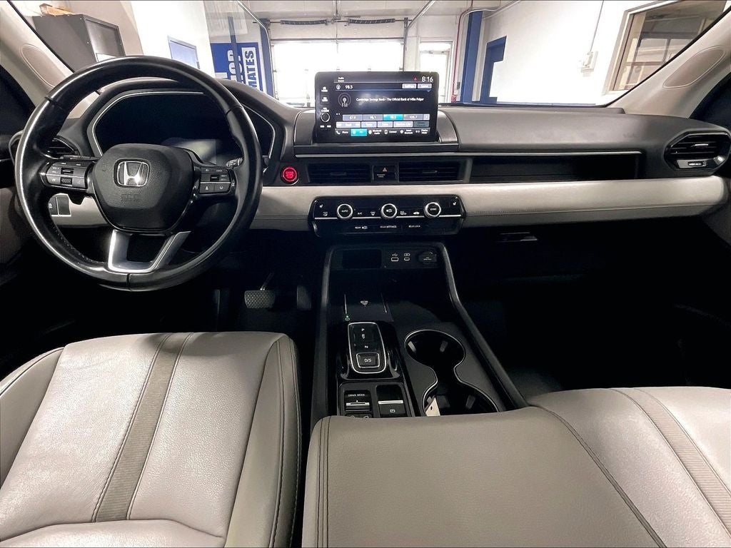 2023 Honda Pilot EX-L 8 Passenger