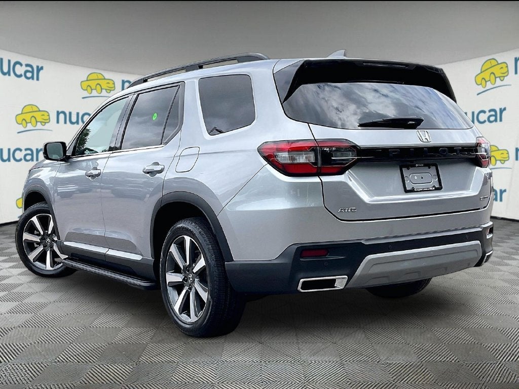 2024 Honda Pilot Touring