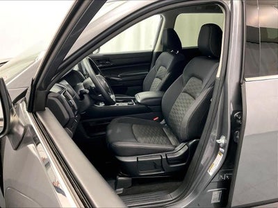 2024 Nissan Pathfinder S 4WD
