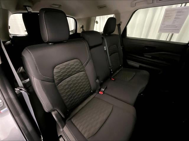 2024 Nissan Pathfinder S 4WD