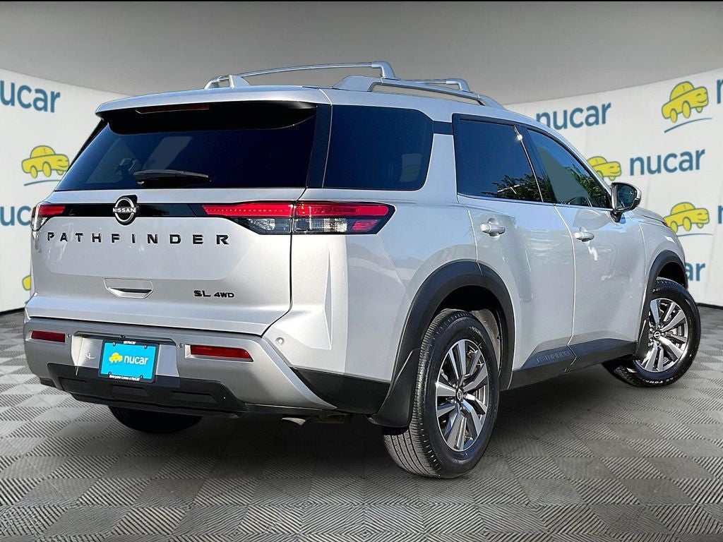 2023 Nissan Pathfinder SL