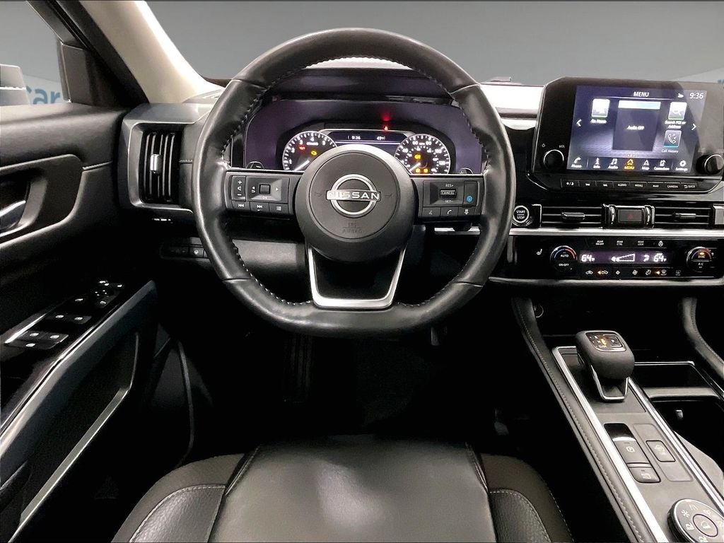 2024 Nissan Pathfinder SL