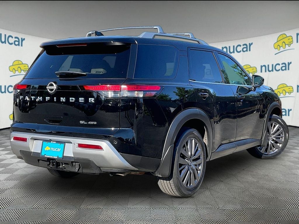 2023 Nissan Pathfinder SL