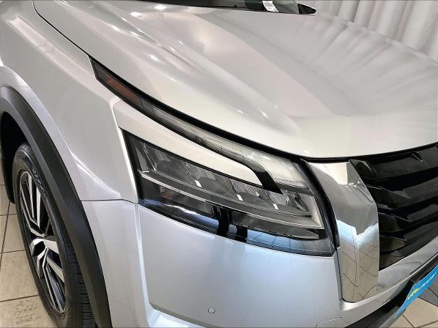 2023 Nissan Pathfinder Platinum 4WD