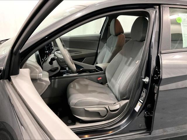 2023 Hyundai ELANTRA SEL IVT