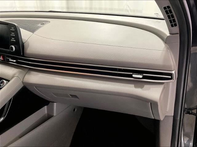 2023 Hyundai ELANTRA SEL IVT