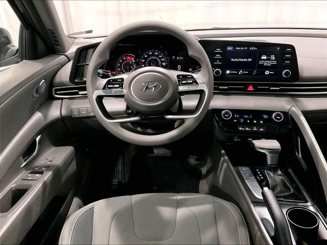 2023 Hyundai ELANTRA SEL IVT