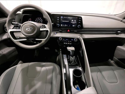 2023 Hyundai ELANTRA SEL IVT