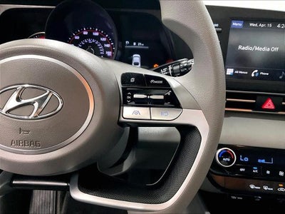 2023 Hyundai ELANTRA SEL IVT