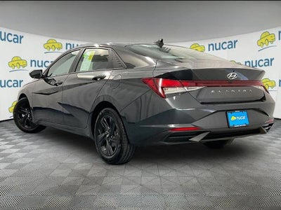 2023 Hyundai ELANTRA SEL IVT