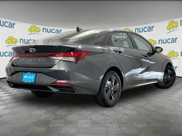 2023 Hyundai ELANTRA SEL IVT
