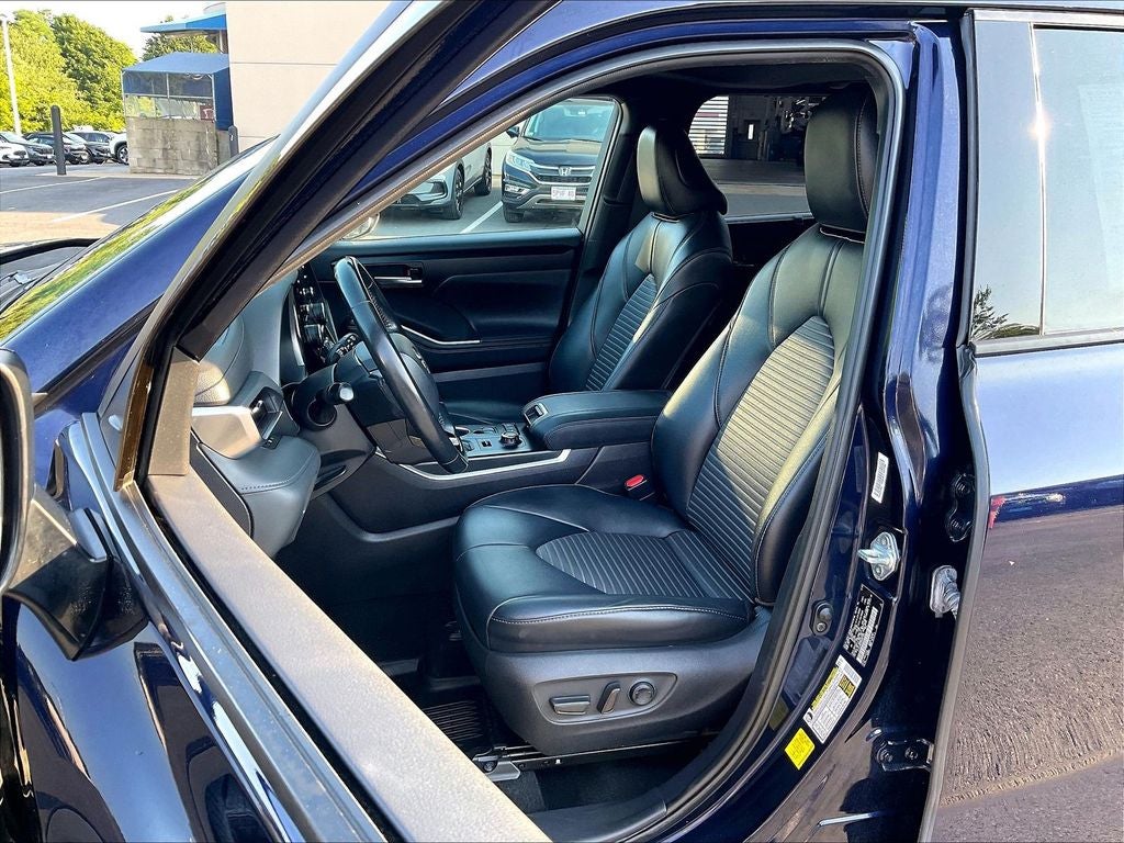2021 Toyota Highlander XSE