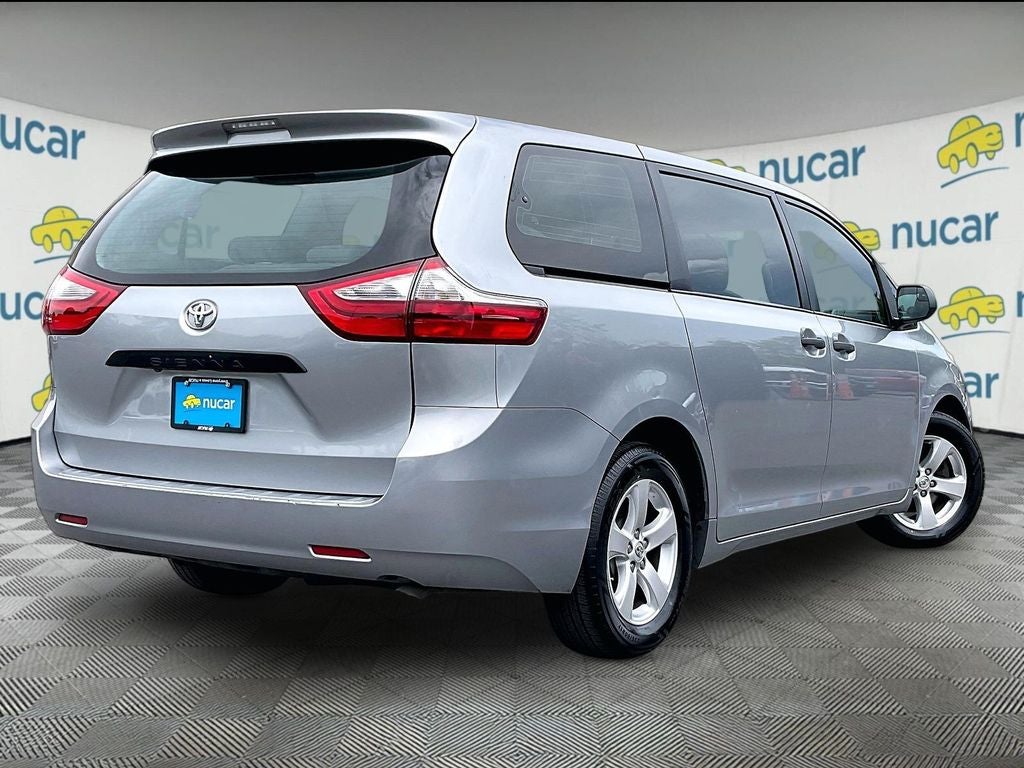 2017 Toyota Sienna L 7 Passenger