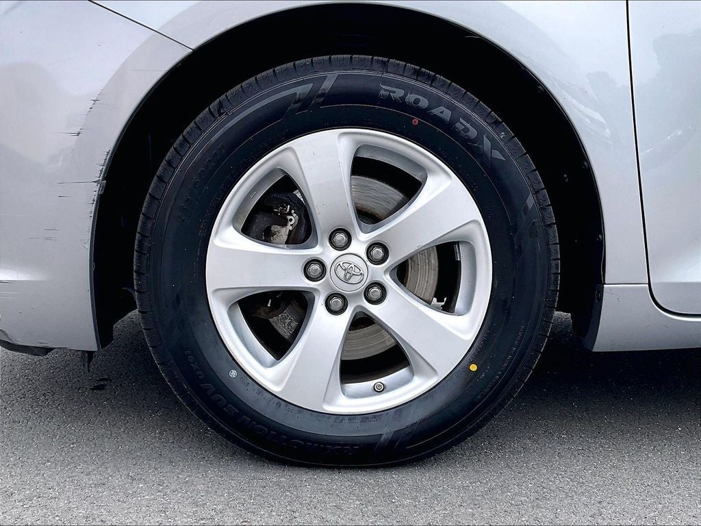 2017 Toyota Sienna L 7 Passenger