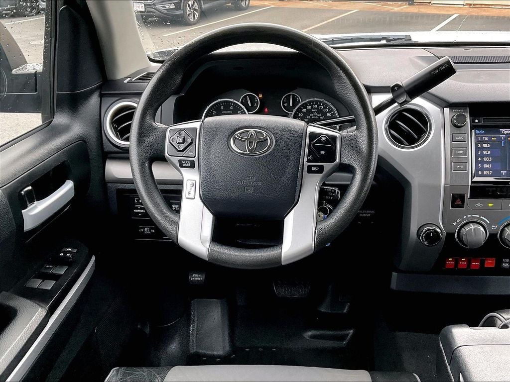 2017 Toyota Tundra SR5 5.7L V8