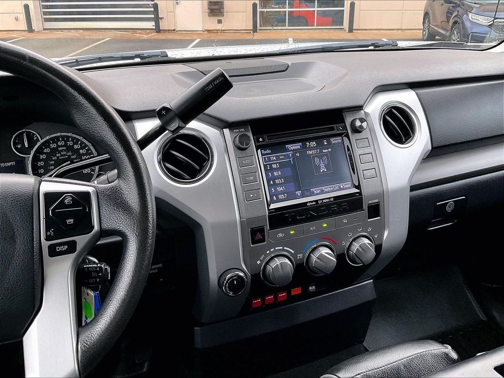 2017 Toyota Tundra SR5 5.7L V8