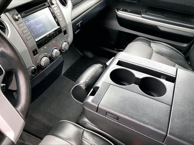 2017 Toyota Tundra SR5 5.7L V8