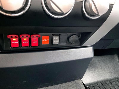 2017 Toyota Tundra SR5 5.7L V8