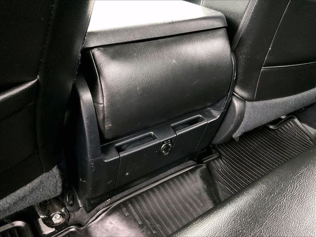 2017 Toyota Tundra SR5 5.7L V8