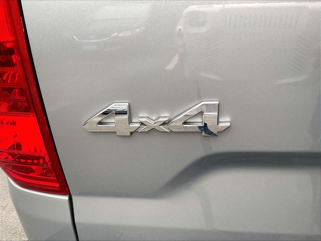 2017 Toyota Tundra SR5 5.7L V8