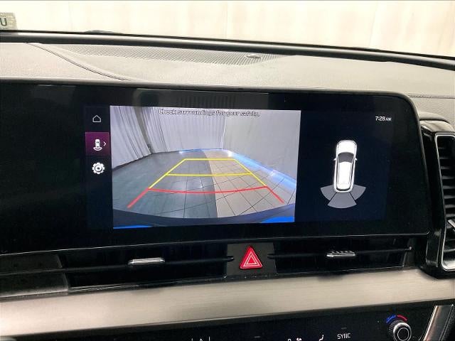 2024 Kia Sportage EX FWD