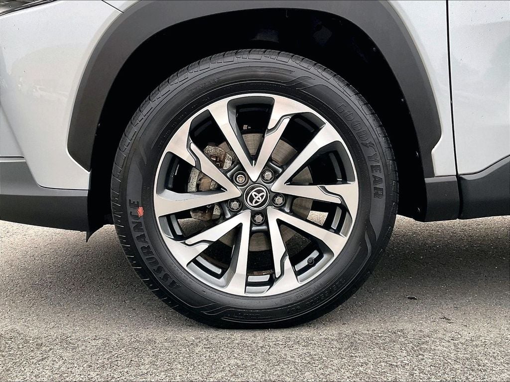 2023 Toyota Corolla Cross XLE