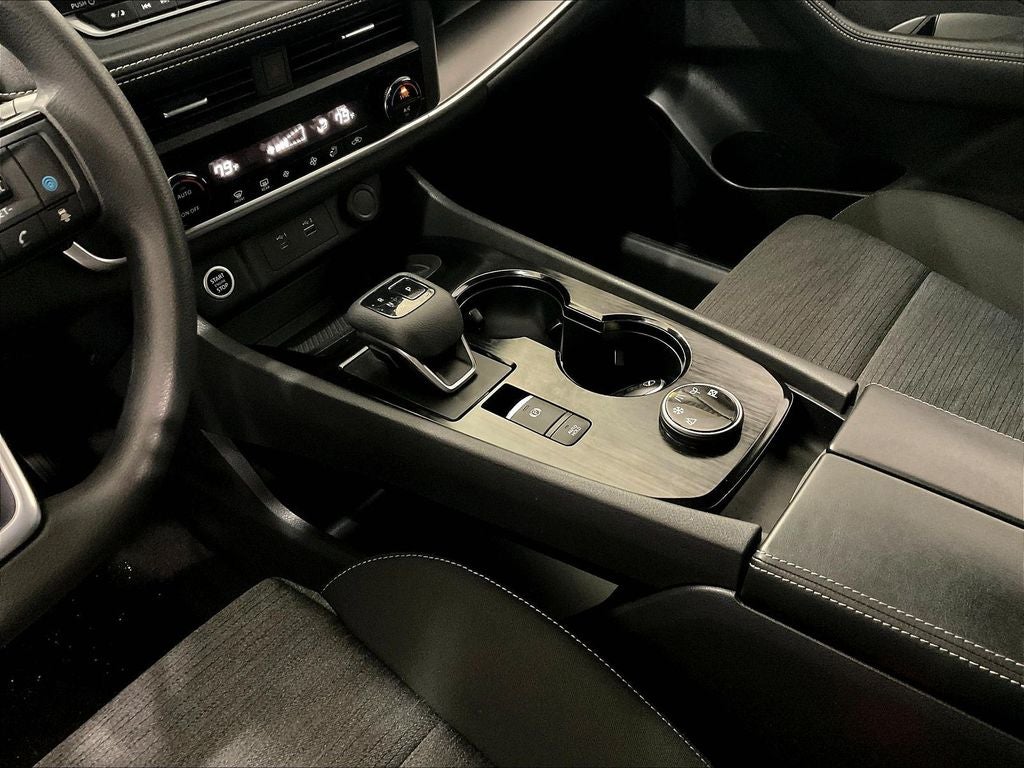 2023 Nissan Rogue AWD SV