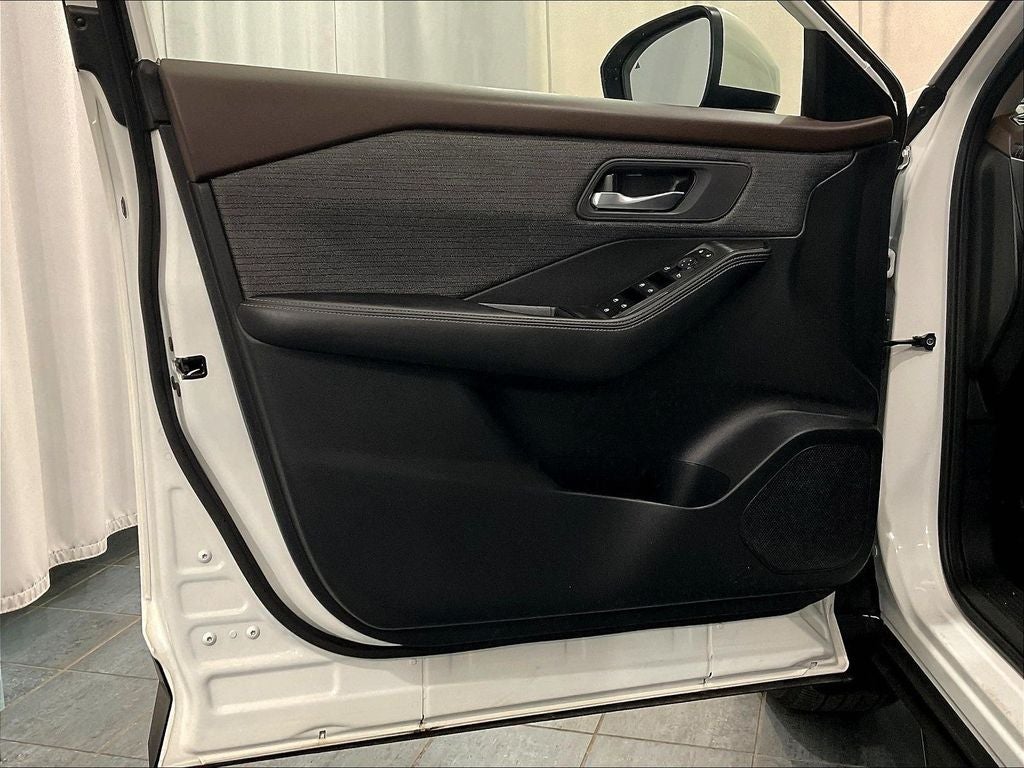 2023 Nissan Rogue AWD SV