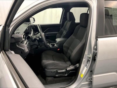 2025 Toyota 4Runner SR5 4WD (GS)