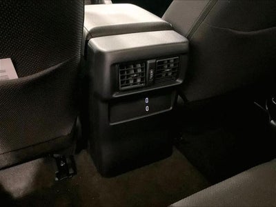 2025 Toyota 4Runner SR5 4WD (GS)