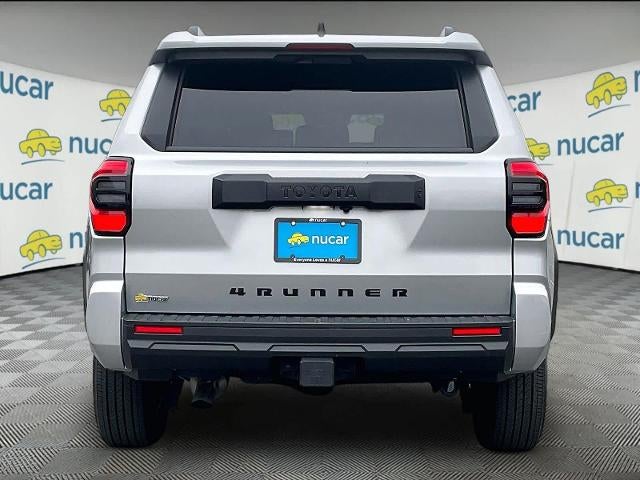 2025 Toyota 4Runner SR5 4WD (GS)