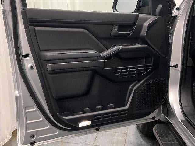2025 Toyota 4Runner SR5 4WD (GS)