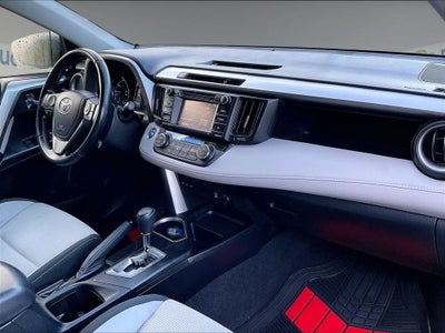 2016 Toyota RAV4 Hybrid XLE